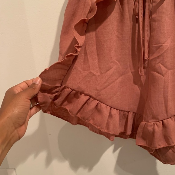 EUC Shein rose pink ruffle shorts Small - Picture 2 of 4